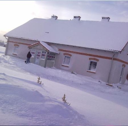 Fajne Miejsce Villa Jeziorany ภายนอก รูปภาพ